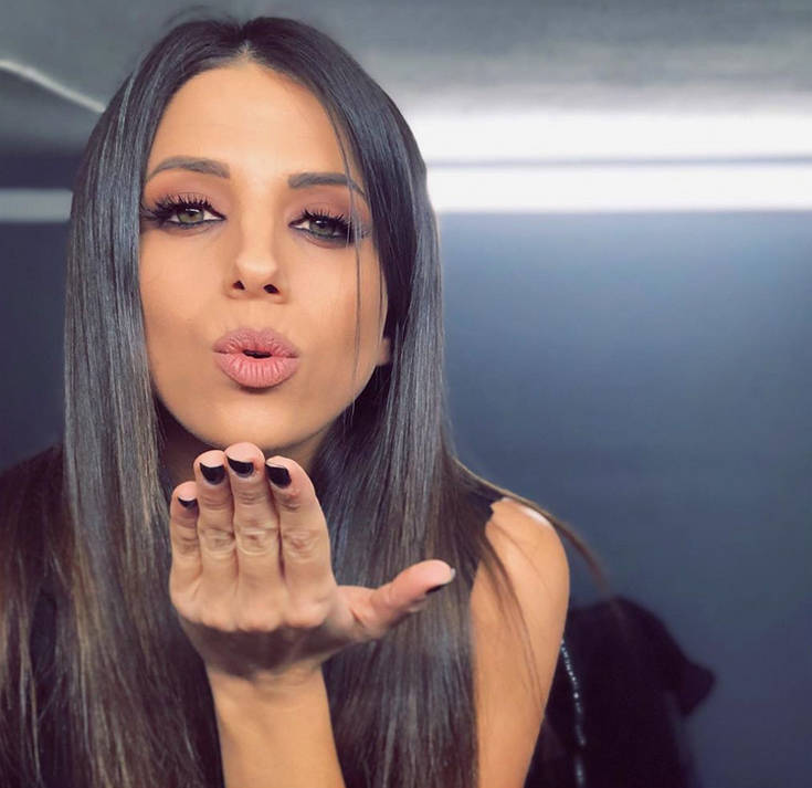 Οι σέξι εμφανίσεις της Χριστίνας Μηλιού πάνω και κάτω από την πίστα