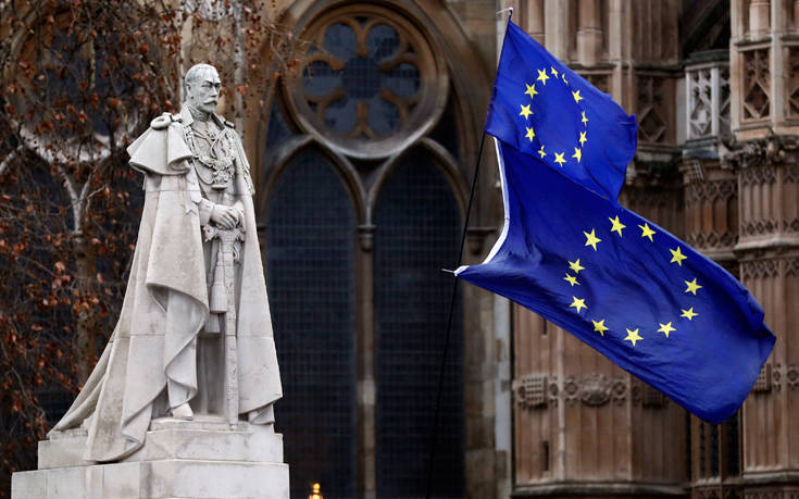 «Οι πιθανότητες ενός σκληρού Brexit έχουν αυξηθεί»