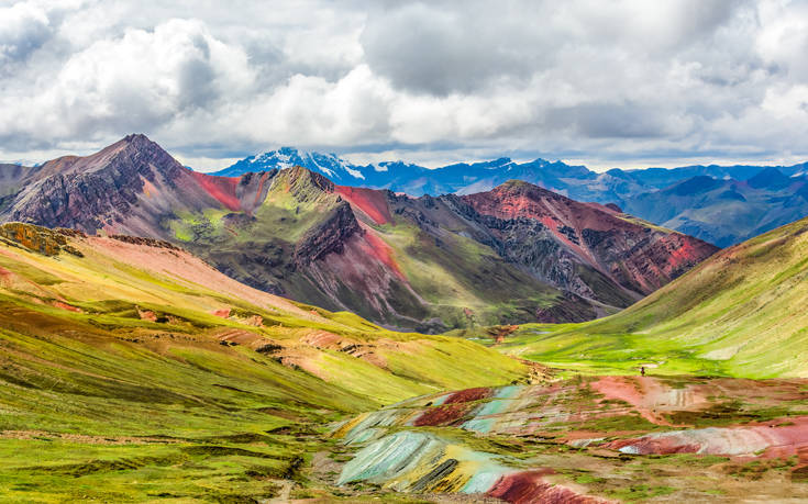 Το πιο πολύχρωμο βουνό στον κόσμο βρίσκεται στο Περού