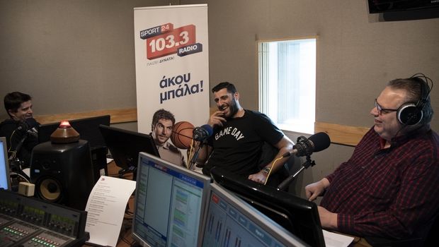 &Mu;&pi;&omicron;&upsilon;&rho;&omicron;ύ&sigma;&eta;&sigmaf; &sigma;&tau;&omicron; Sport24 Radio 103.3: “&Alpha;&sigmaf; έ&rho;&theta;&epsilon;&iota; &omicron; &Gamma;&iota;&alpha;&nu;&nu;ά&rho;&alpha;&sigmaf; &kappa;&alpha;&iota; &epsilon;&gamma;ώ &theta;&alpha; &epsilon;ί&mu;&alpha;&iota; &sigma;&tau;&eta;&nu; &gamma;&omega;&nu;ί&alpha;”