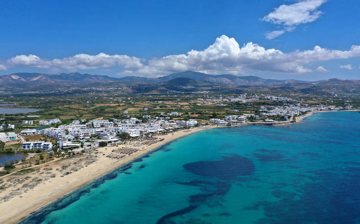 Όταν κοιτάς τη Νάξο από ψηλά, μοιάζει με ζωγραφιά 24 1401162806 1
