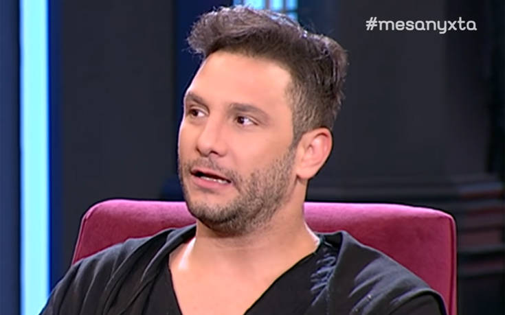 Ο Ευθύμης Ζησάκης μιλά για το τροχαίο που τον έκανε να αγαπήσει ξανά τους γονείς του 4 ghdhfg