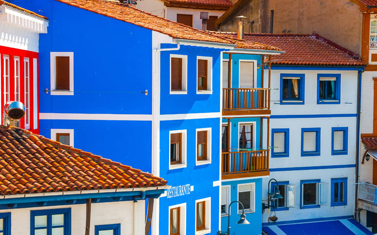 Η μυστική πολύχρωμη πόλη της Ισπανίας 12 shutterstock 401461633 1
