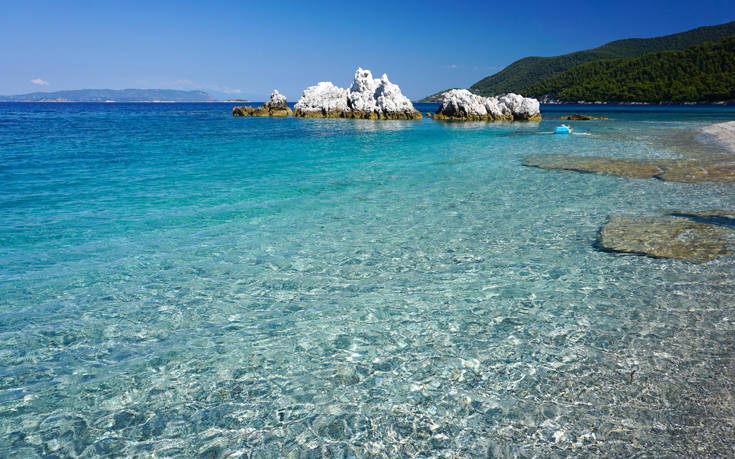 Η εξωτική παραλία της Σκοπέλου με τα γαλαζοπράσινα νερά 19 1326504560 1