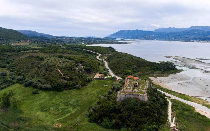 Το Κάστρο του Γρίβα στη Λευκάδα με την υπέροχη θέα