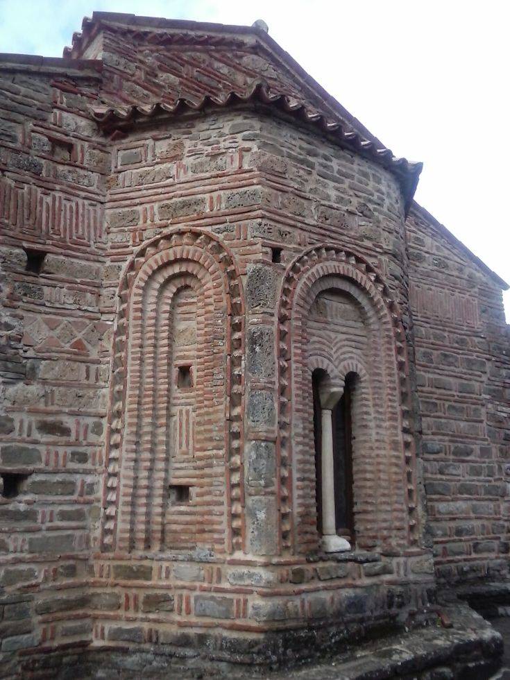 Η Κόκκινη Εκκλησία των Τζουμέρκων, σπουδαίο ιστορικό και θρησκευτικό μνημείο της Ηπείρου 7 tz02