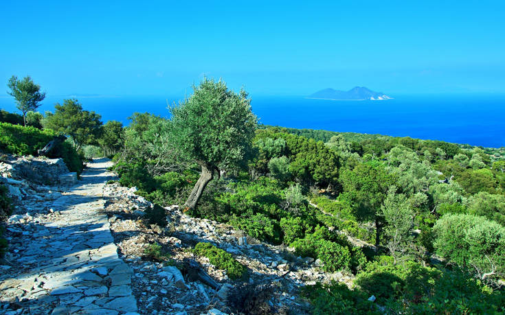 Το νησάκι έκπληξη μεταξύ Λευκάδας και Ιθάκης 11 shutterstock 1065211196 1