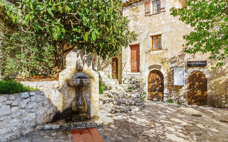 Μεσαιωνικός αέρας στη Γαλλική Ριβιέρα 15 shutterstock 341029376 1