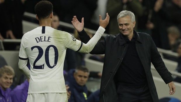 Μουρίνιο: Έσπασε κατάρα 17 ετών στο Champions League