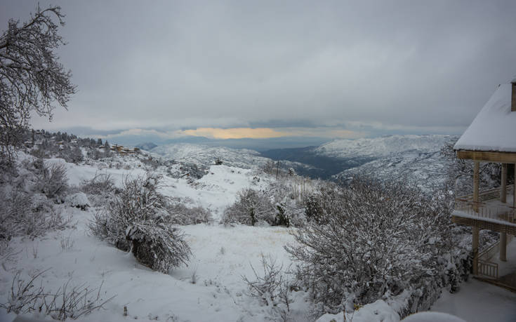 Τα Τρίκαλα Κορινθίας έχουν τη δική τους μαγεία 15 shutterstock 494195002