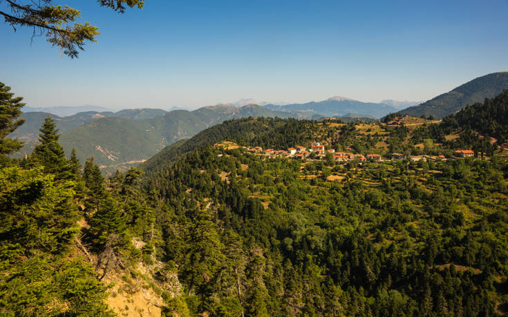 Ένα χωριό-όνειρο στην Ευρυτανία 25 shutterstock 582852787