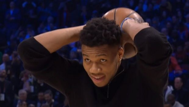2020 ΝΒΑ All-Star Weekend: Το καταπληκτικό κάρφωμα του Κόνατον πάνω από τον Γιάννη