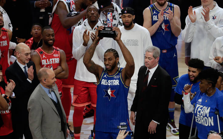 Στον Κόμπι Μπράιαντ αφιερωμένο το All Star Game, 157-155 νίκησε η Τeam LeBron με βολή του Ντέιβις 31 AP 20048172629377