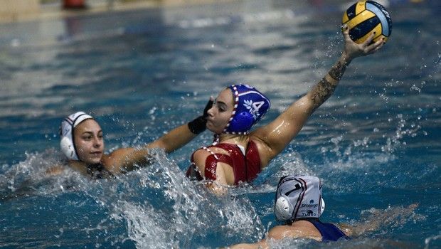 Βουλιαγμένη – Ολυμπιακός 8-10: Βήμα πρόκρισης στο Final-4 για τις ερυθρόλευκες