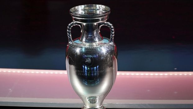 Κορονοϊός: Σε κίνδυνο η διεξαγωγή του Euro 2020