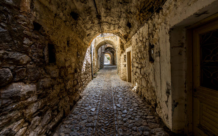Ένα χωριό που μοιάζει με λαβύρινθο 20 shutterstock 1035277435