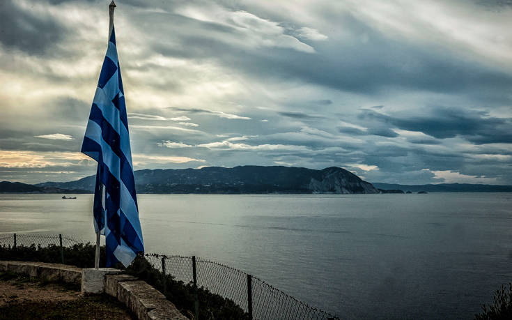 Ο εμβληματικός φάρος «Γουρούνι» στη Σκόπελο 21 4394462