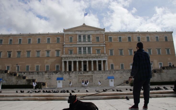 Πόλη φάντασμα η Αθήνα ανήμερα της 25ης Μαρτίου 32 IMG 3680 735x459 1