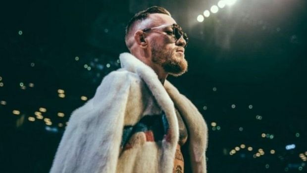 O McGregor τρολάρει τον Mayweather για την προστασία από τον κορονοϊό