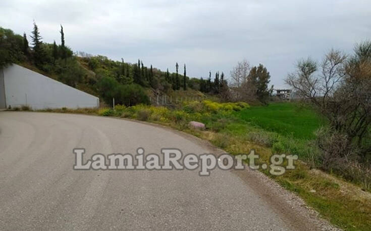Αυτοκίνητο οικογένειας με τρία παιδιά έφυγε από τον δρόμο και «προσγειώθηκε» στα χωράφια 20 nkn2td5m