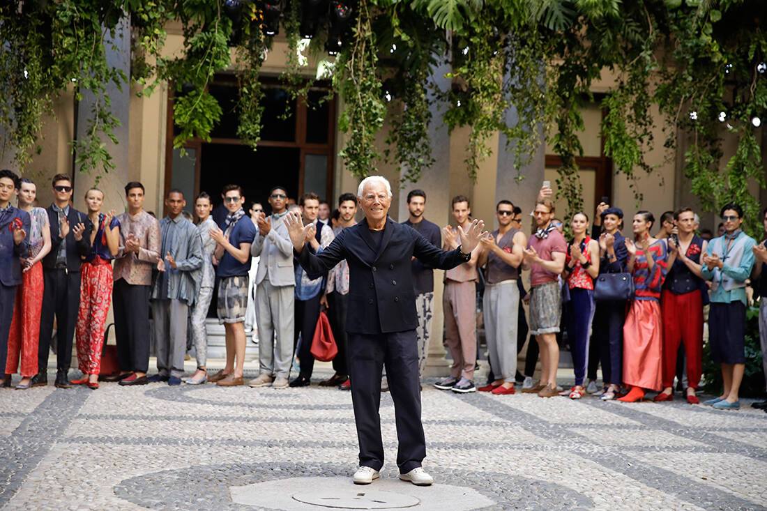 Ο Τζόρτζιο Αρμάνι χτυπάει τον κορονοϊό με κάθε μέσο που διαθέτει 12 AP 19168570021764