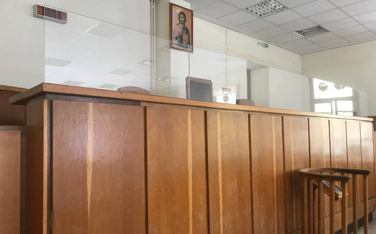 Έτσι ανοίγουν σήμερα τα δικαστήρια: Θερμομέτρηση, μάσκες, αντισηπτικά, security και προστατευτικά πλεξιγκλάς 24 IMG 2743