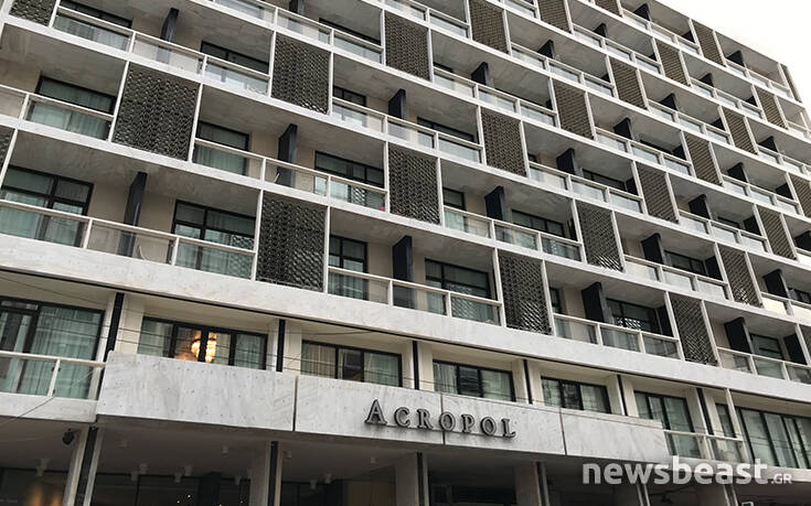 Σε ξενοδοχείο στο κέντρο της Αθήνας μεταφέρθηκαν 49 φοιτητές που έφτασαν από Ιταλία 13 dgsg2