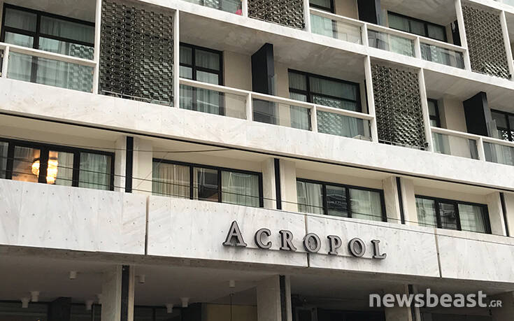 Σε ξενοδοχείο στο κέντρο της Αθήνας μεταφέρθηκαν 49 φοιτητές που έφτασαν από Ιταλία 15 dgsg3