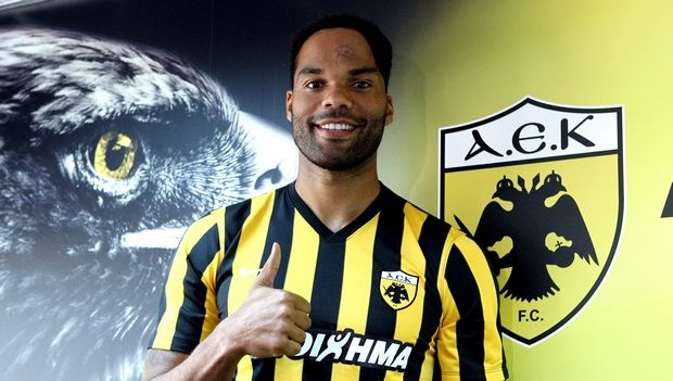 Εννιά ιστορίες ξένων που είναι πολύ ΑΕΚ 26 lescott