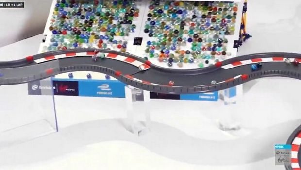Η Formula Ε διοργάνωσε Grand Prix με βόλους και ήταν… καθηλωτικό
