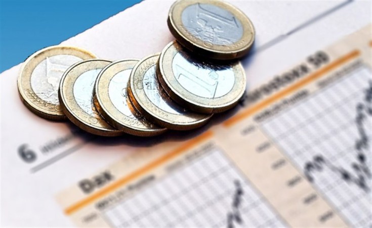 Στις αγορές με νέο 10ετές ομόλογο