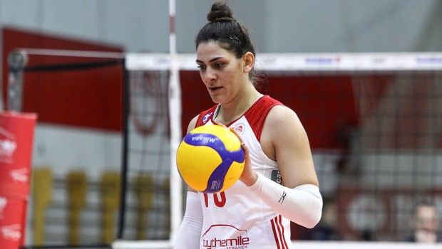 Επίσημο: Στην Κούνεο η Ζακχαίου