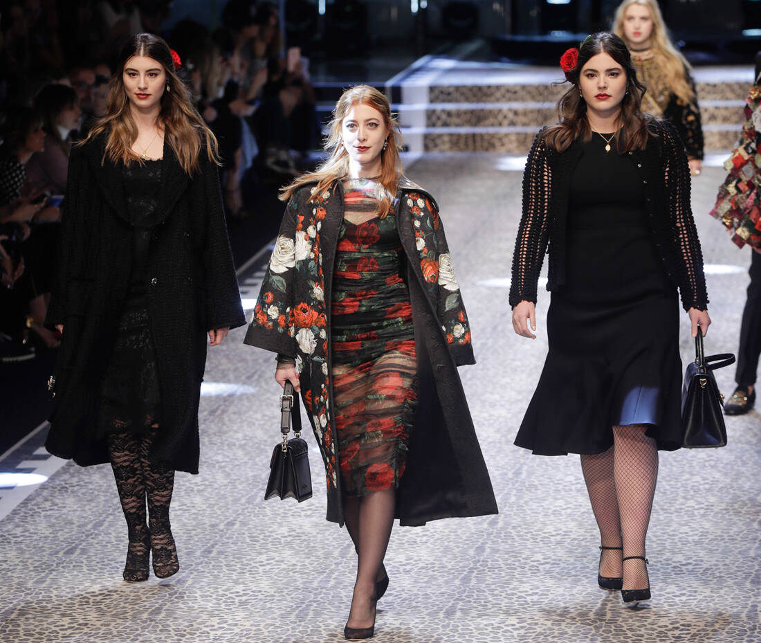 Ρlus size μοντέλα: Τα νέα super models έχουν παραπανίσια κιλά και κλείνουν «χρυσά» συμβόλαια 28 AP 17057540656020
