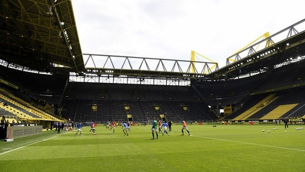 Bundesliga: Το άχαρο άδειο κίτρινο τείχος στο Ντόρτμουντ – Σάλκε