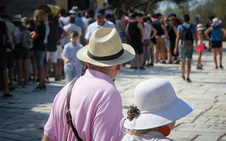 Εφαρμογές για τον εντοπισμό κρουσμάτων και υγειονομικά διαβατήρια: Βήμα – βήμα η λειτουργία τους 18 CF84CEBFCF85CF81CEB9CF83CF84CEB5CF82 CEB1CEBACF81CEBFCF80CEBFCEBBCEB7 735x459 1