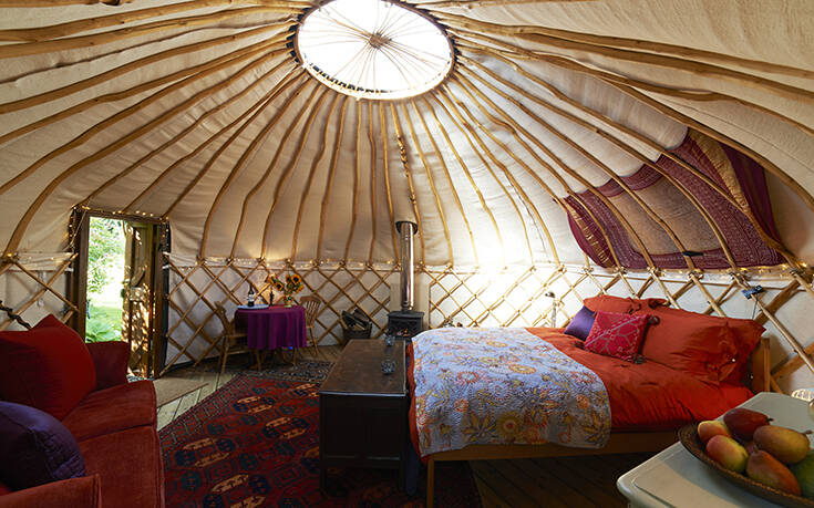 Τι είναι το glamping – Το πολυτελές κάμπινγκ που έρχεται στην Ελλάδα 20 shutterstock 346186787