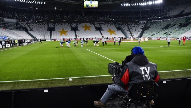 Serie A: Απειλούν να κόψουν το τηλεοπτικό σήμα από το Sky οι ομάδες
