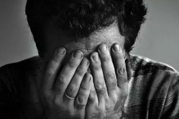 Αληθινή ιστορία 57χρονου: «Ζω έναν αρρωστημένο έρωτα για τη γυναίκα του γιου μου» – Έρωτας και Σχέσεις