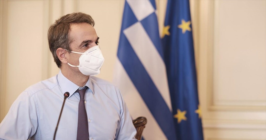 Μόνο ο μαζικός εμβολιασμός μπορεί να βάλει τέλος στην υγειονομική-οικονομική κρίση