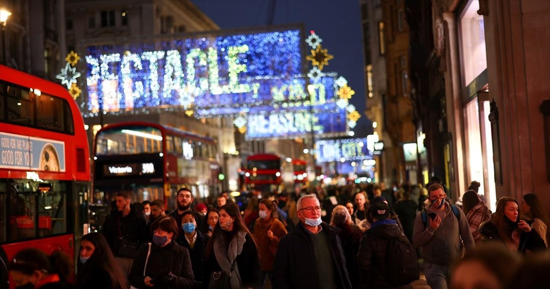Για τα τελευταία ψώνια σπεύδουν οι πολίτες σε Βρετανία και Γερμανία