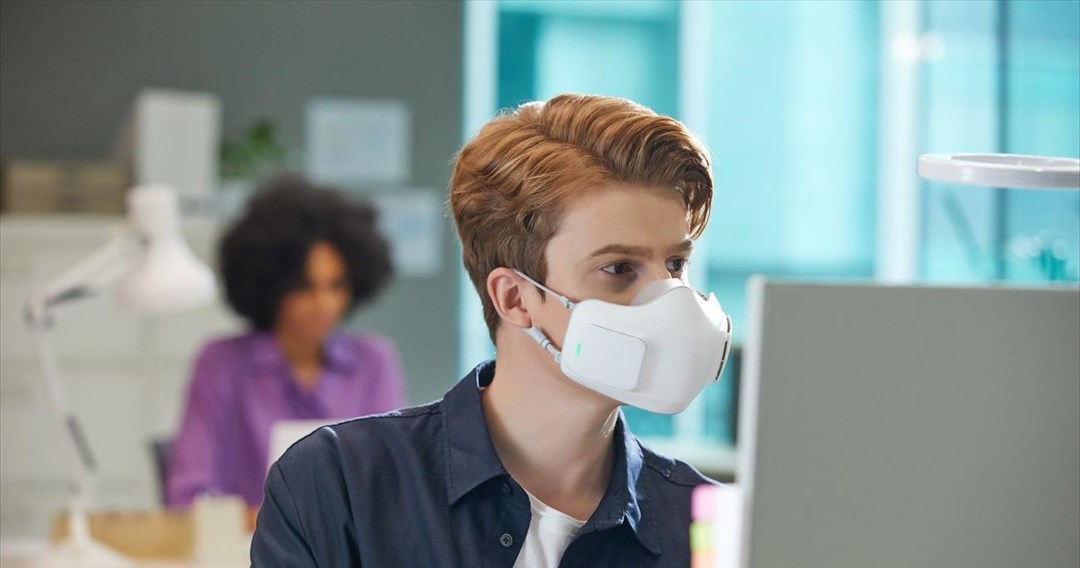 Περιορισμένη η προστασία της μάσκας σε κλειστούς χώρους