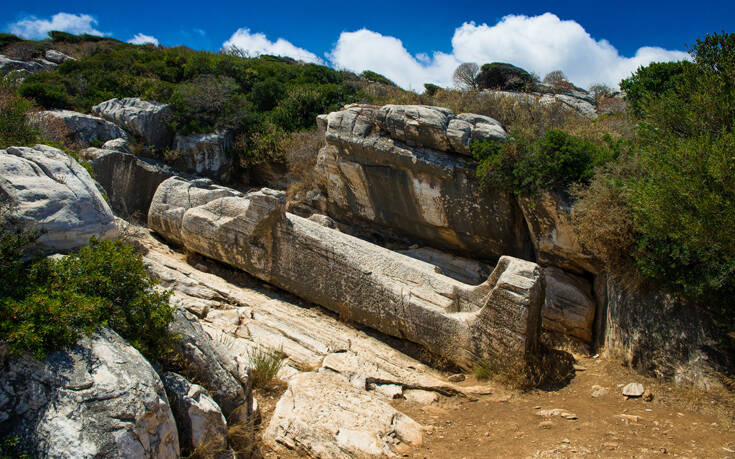 Το αρχαίο ελληνικό άγαλμα που βρίσκεται ξαπλωμένο εδώ και αιώνες – Newsbeast