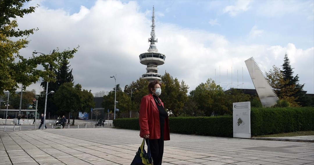 Στο πορτοκαλί επίπεδο «έπεσε» το ιικό φορτίο στην Θεσσαλονίκη