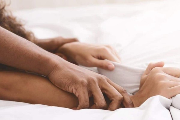 Αληθινή ιστορία 29χρονης Νάντιας: “Αφήνω τη μάνα μου να φλερτάρει με το αγόρι μου για να μας βοηθάει οικονομικά” – Σχέσεις
