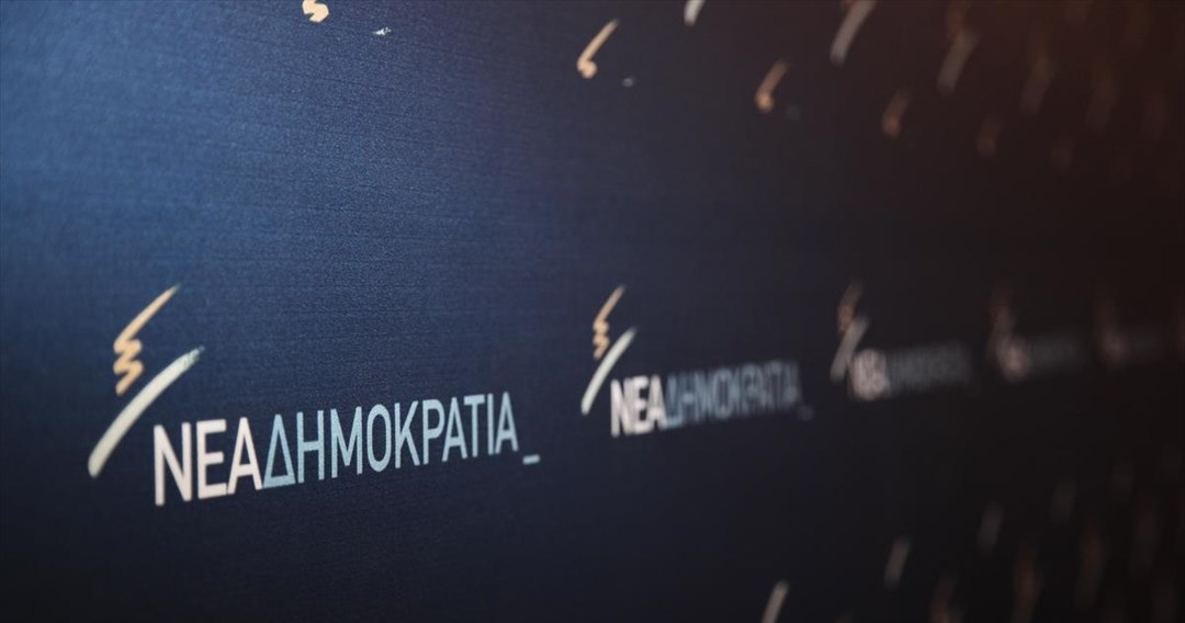Άφωνος ο Τσίπρας μπροστά στις δηλώσεις Δρίτσα ενώ συνεχίζονται οι διαδηλώσεις
