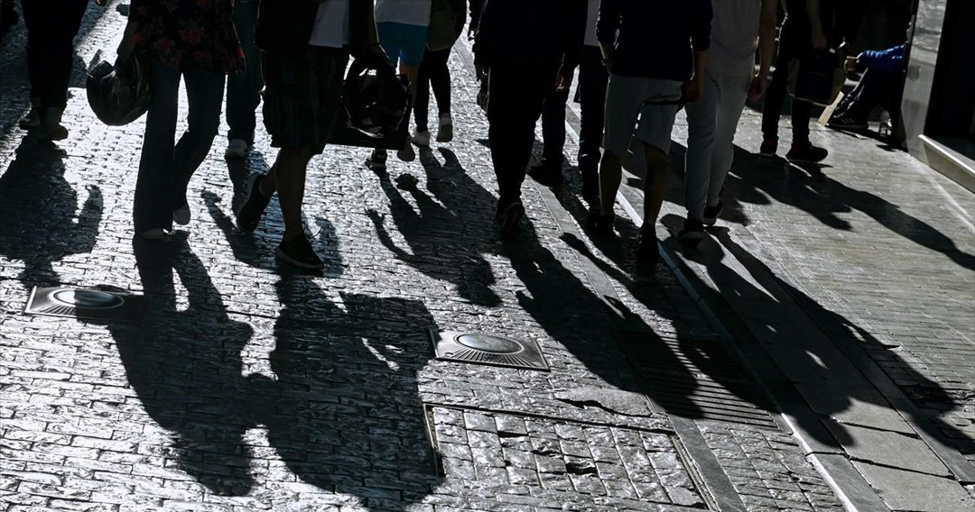 1.151 κρούσματα στην Αττική, 225 στη Θεσσαλονίκη