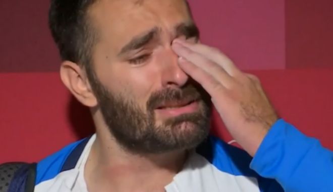 Λύγισε στην κάμερα ο γίγαντας Ιακωβίδης: “Συγγνώμη, αν για κάποιους τα βάζω στα πόδια”