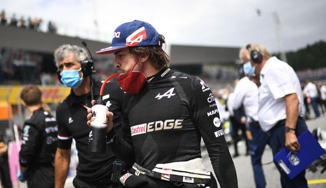 Formula 1: Αλόνσο και Νιούι αποκαλύπτουν τις “πολιτικές” πιέσεις στη μάχη του τίτλου της F1