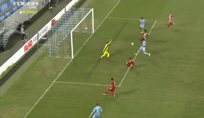 Σλόβαν – Ολυμπιακός: Ο Εντί έκανε το 1-1 με προβολή στο δεύτερο δοκάρι προ κενής εστίας