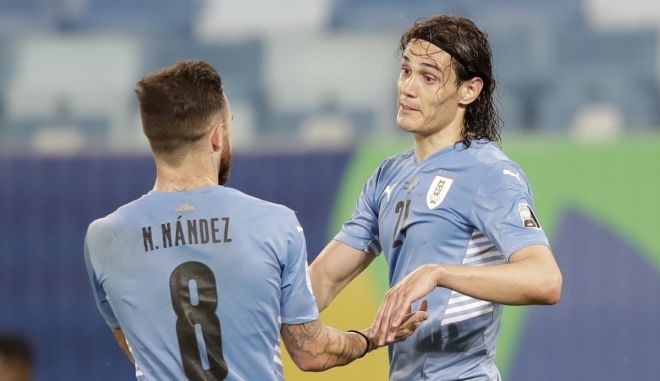 Διαμάχη ανάμεσα σε FIFA και Ουρουγουάη για τα τέσσερα αστέρια στη φανέλα της